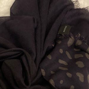 GUCCI Womens Gg Leopard Print Scarf